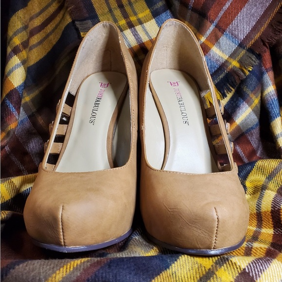 Tan Vegan Leather Pump with Buckle-accented Cutouts Size 7.5 - Picture 8 of 12